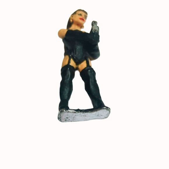 Wargames Foundry Street Violence Mistress Trude's Street Girls SV015(b) Clare - Picture 3 of 3